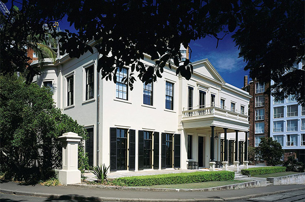 Front façade of Elizabeth Bay House