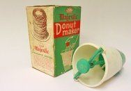 Pancake and donut maker